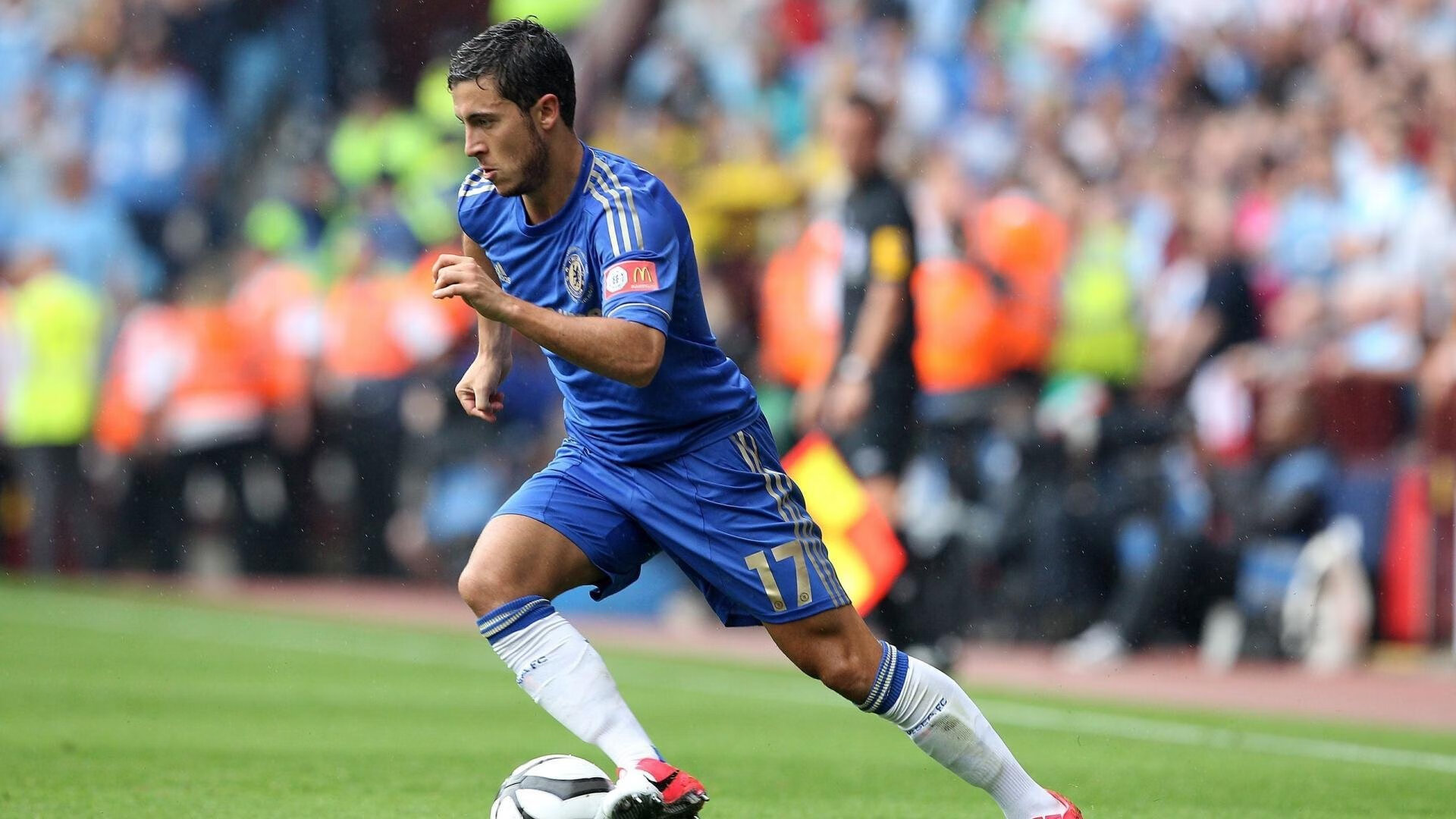 球队是否通过更换主场草皮类型提升控球速度，球场改造